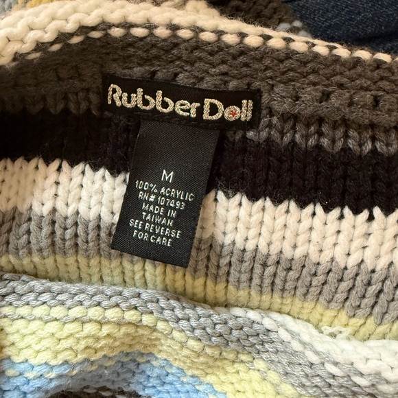 90’s Y2K Striped Fringe Sweater - Black, Blue, Green - Picture 9 of 9